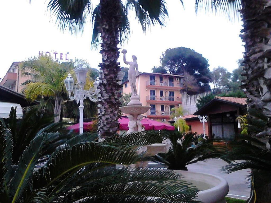 Hotel Happy Days Licola Exterior foto